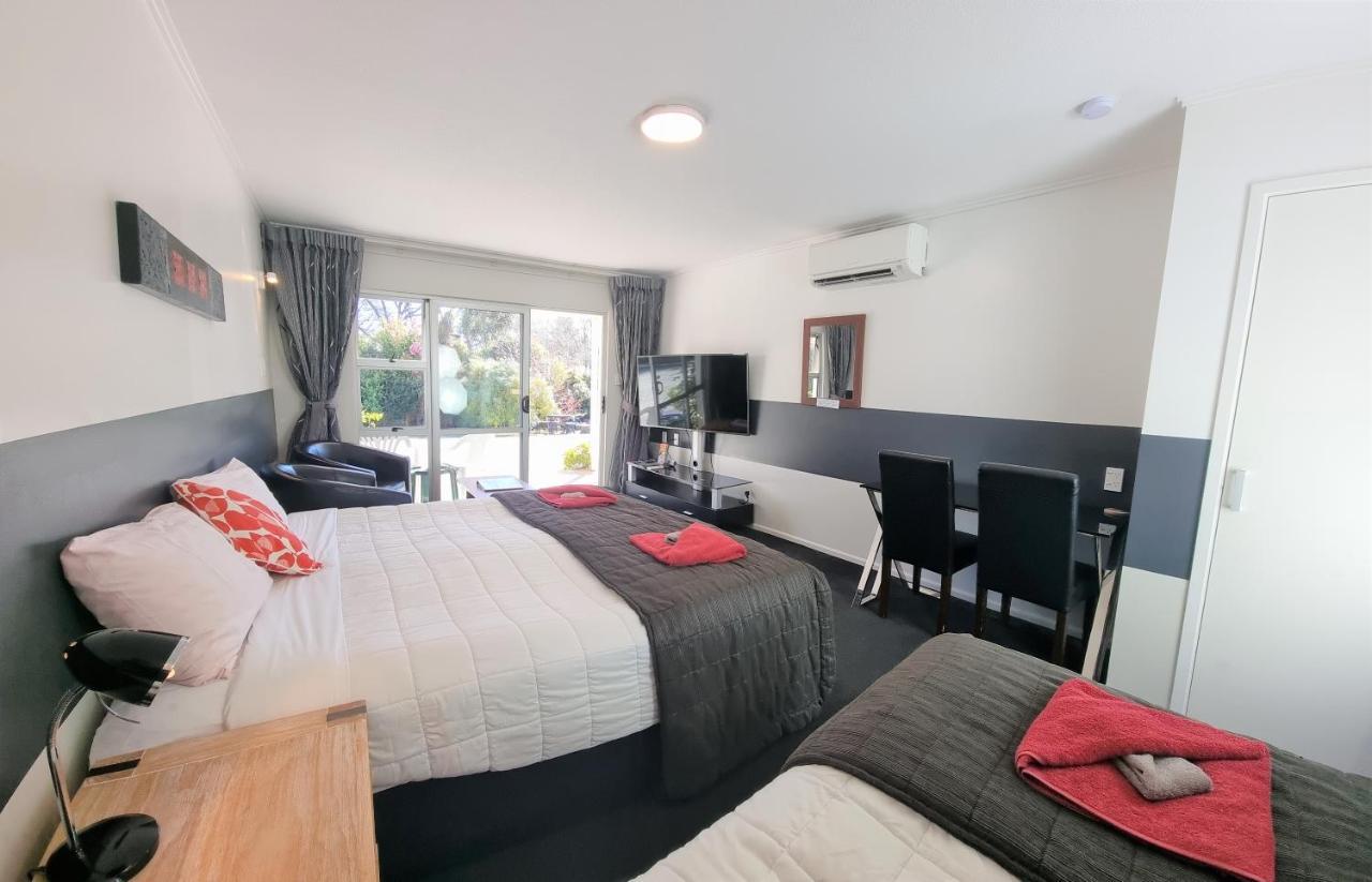Alpine Motel Wanaka Ngoại thất bức ảnh