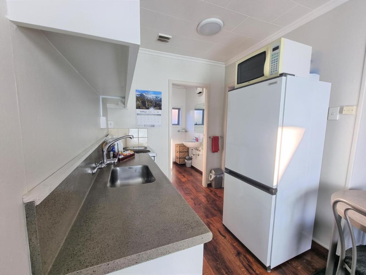 Alpine Motel Wanaka Ngoại thất bức ảnh