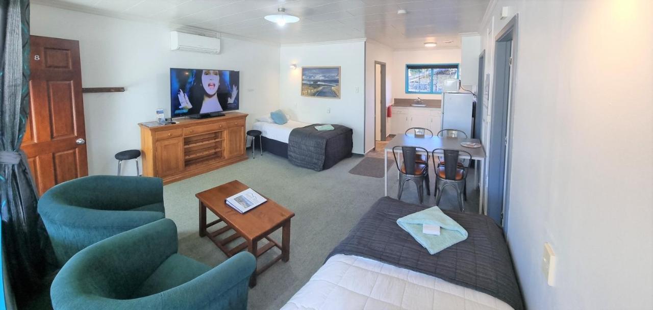 Alpine Motel Wanaka Ngoại thất bức ảnh