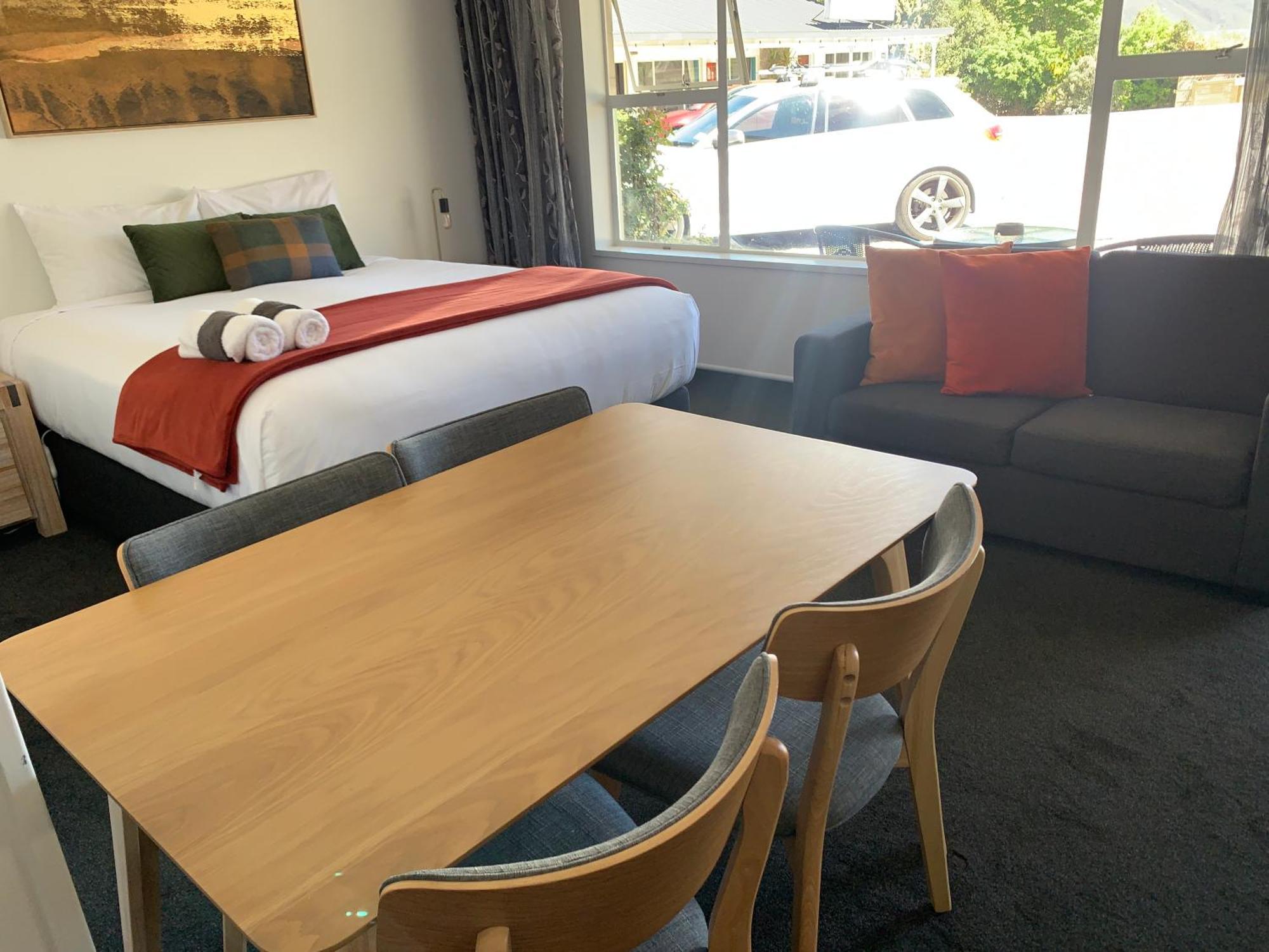 Alpine Motel Wanaka Ngoại thất bức ảnh