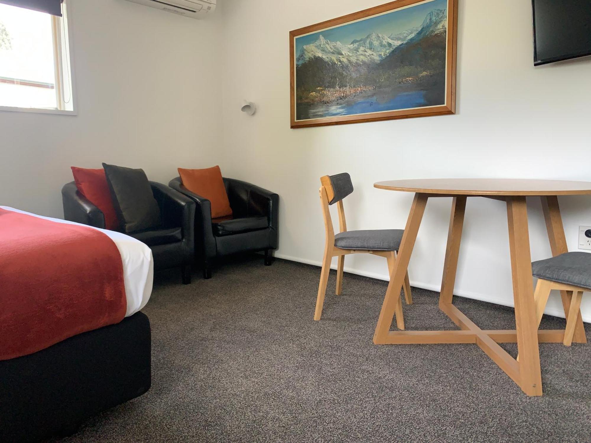 Alpine Motel Wanaka Ngoại thất bức ảnh